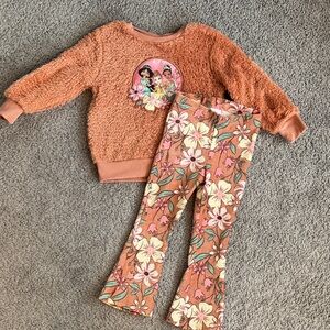 Disney Princess Fuzzy Sweater and Floral Pants Set - 3T